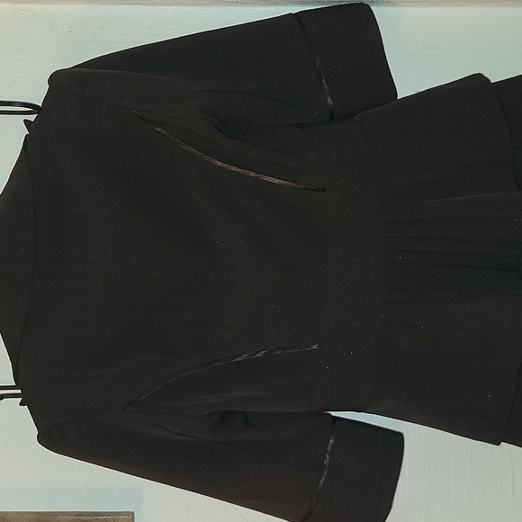 Guess 3 Piece Pants, Shorts, Jacket. Small - Picture 8 of 16